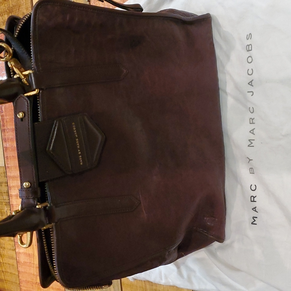 Beautiful chocolate brown leather Marc Jacobs